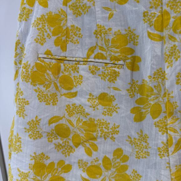 Ann Taylor Women’s Fruit Print Dress Shorts Size 6 - Picture 6 of 6